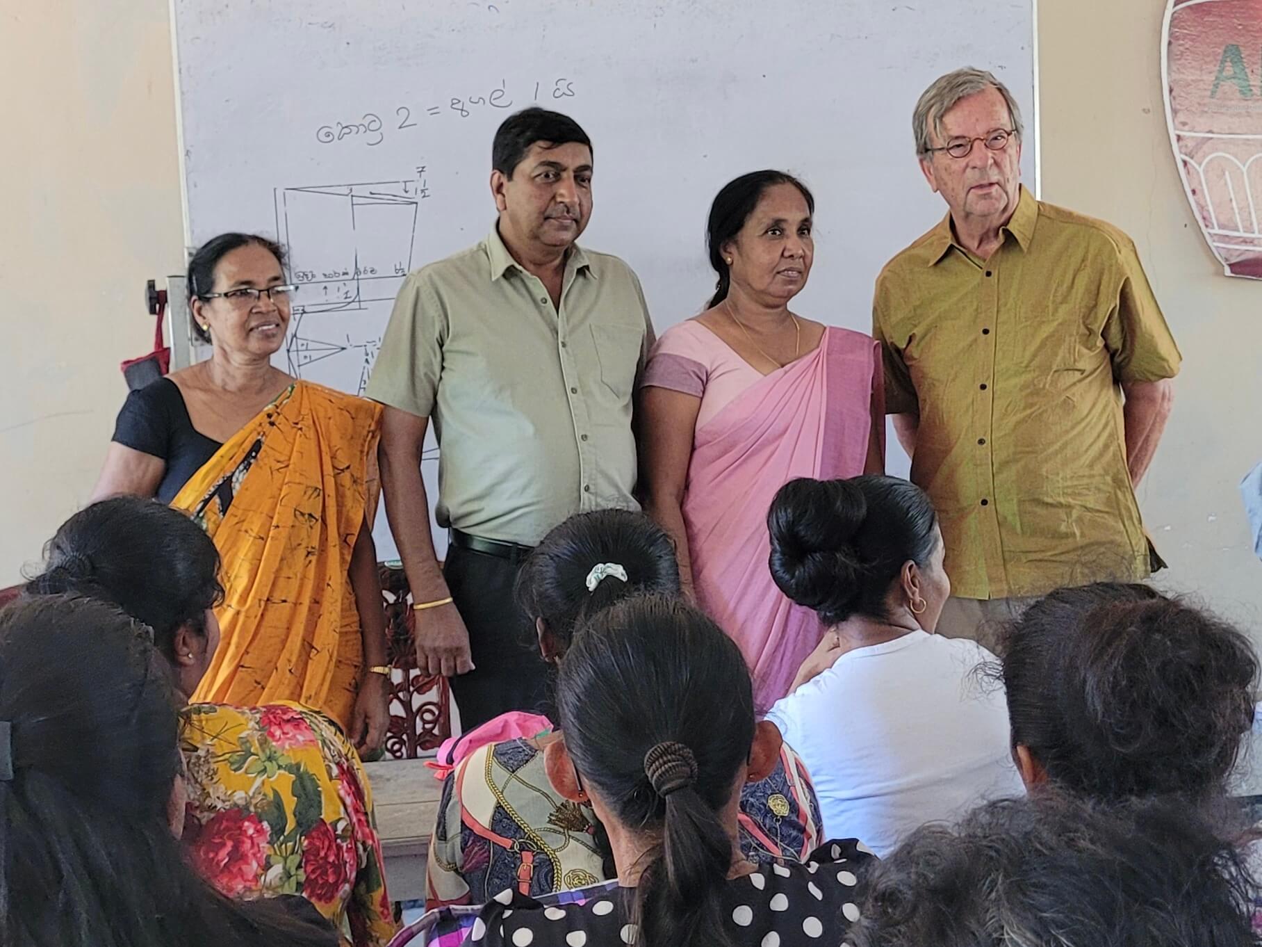 Egbert op bezoek bij Batik training